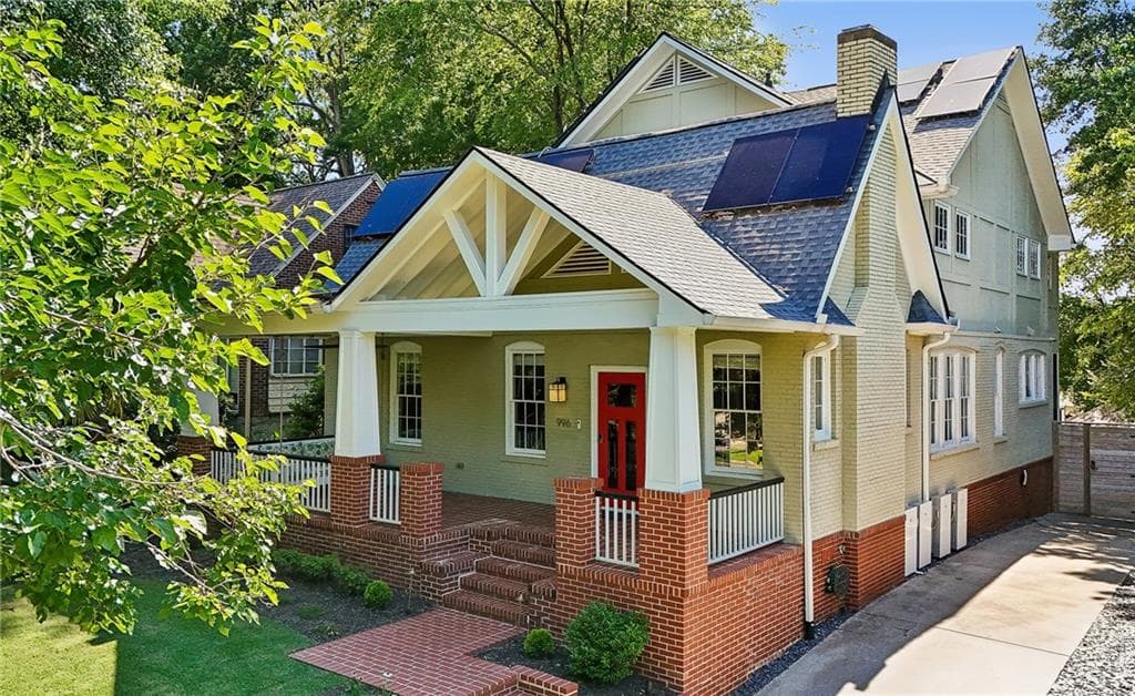 4 bedroom, 5 bathroom, 3,174 sq ft single family residence sold at 996 Rosedale Road, Atlanta, GA 30306