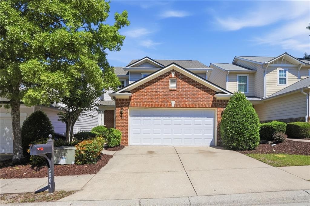 3 bedroom, 3 bathroom, 1,512 sq ft single family residence under contract at 2007 Appaloosa Way, Conyers, GA 30012