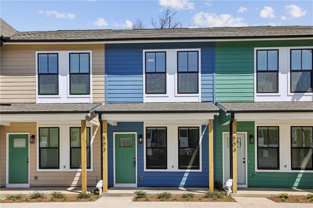 3 bedroom, 4 bathroom, 1,676 sq ft townhouse sold at 1095 Tucker Avenue 504, Atlanta, GA 30310