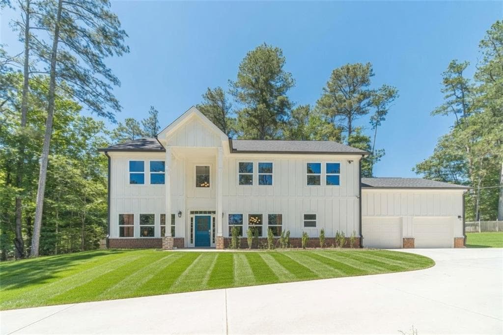 4 bedroom, 5 bathroom, 3,089 sq ft single family residence for sale at 2921 Lee Road, Snellville, GA 30039