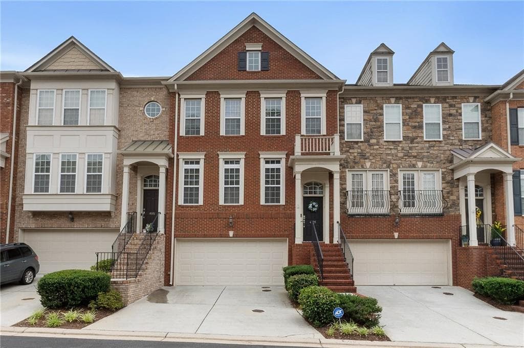 4 bedroom, 4 bathroom, 2,256 sq ft townhouse sold at 4905 Colchester Court 30, Atlanta, GA 30339