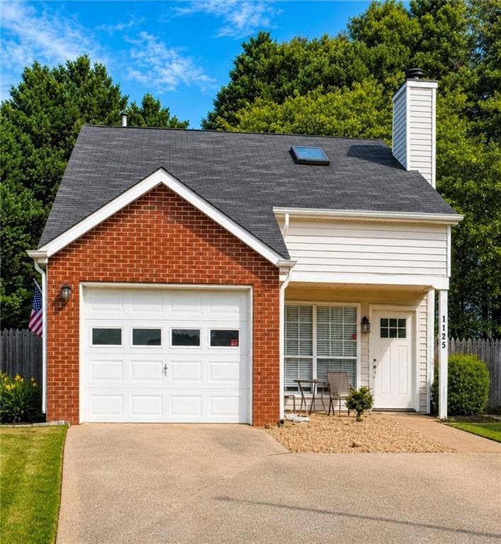 2 bedroom, 2 bathroom, 906 sq ft single family residence under contract at 1125 Rook Place, Woodstock, GA 30188