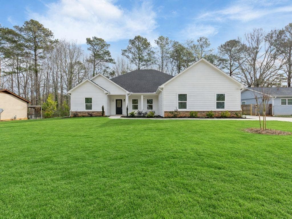 3272 Corktree Trail, Lithonia, GA 30038 — most recent listing photo