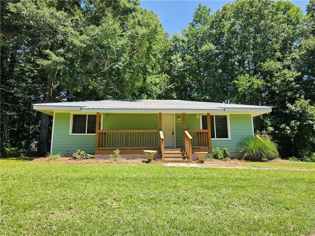 3 bedroom, 1 bathroom, 1,107 sq ft single family residence sold at 505 Beaver Pond Road, Carrollton, GA 30117