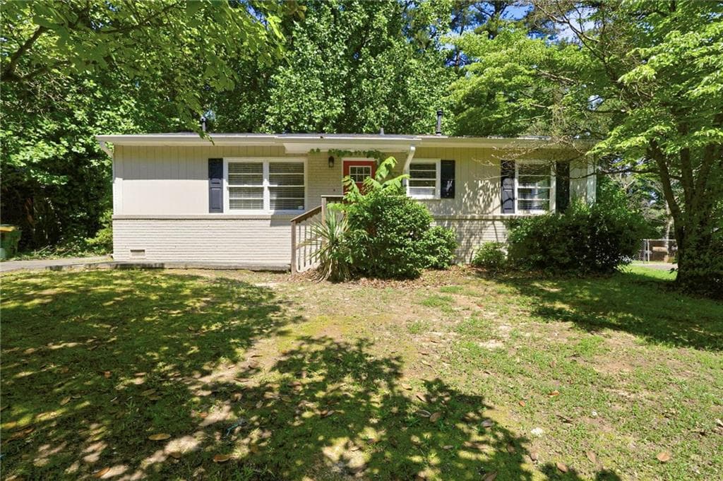 3 bedroom, 1 bathroom, 1,050 sq ft single family residence for sale at 306 Ard Place, Atlanta, GA 30331