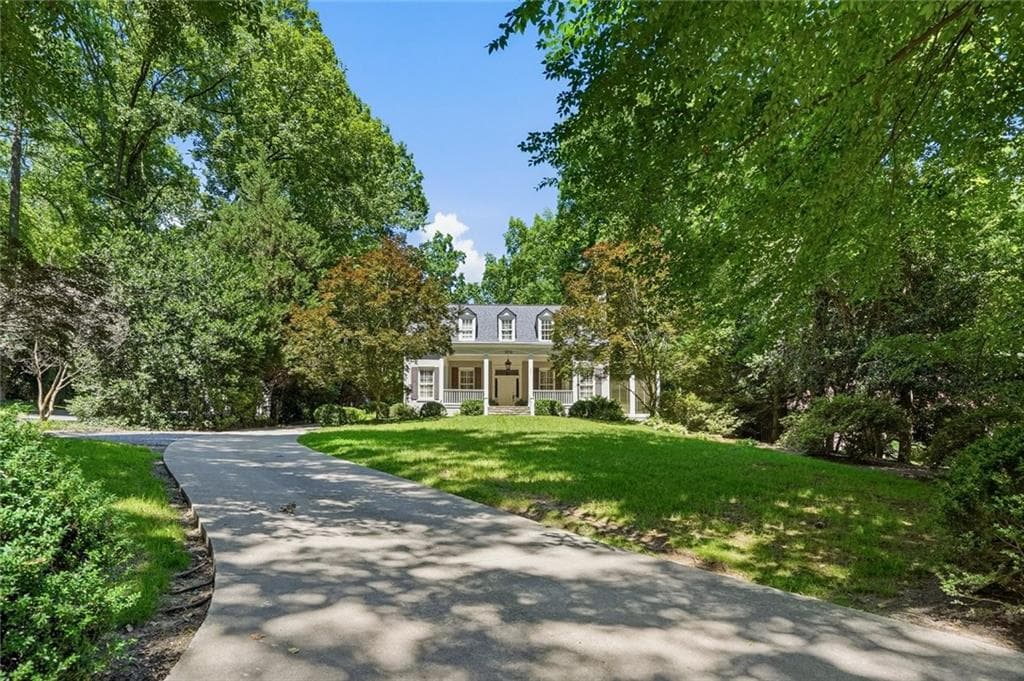 3 bedroom, 3 bathroom single family residence sold at 3773 Vermont Road, Atlanta, GA 30319