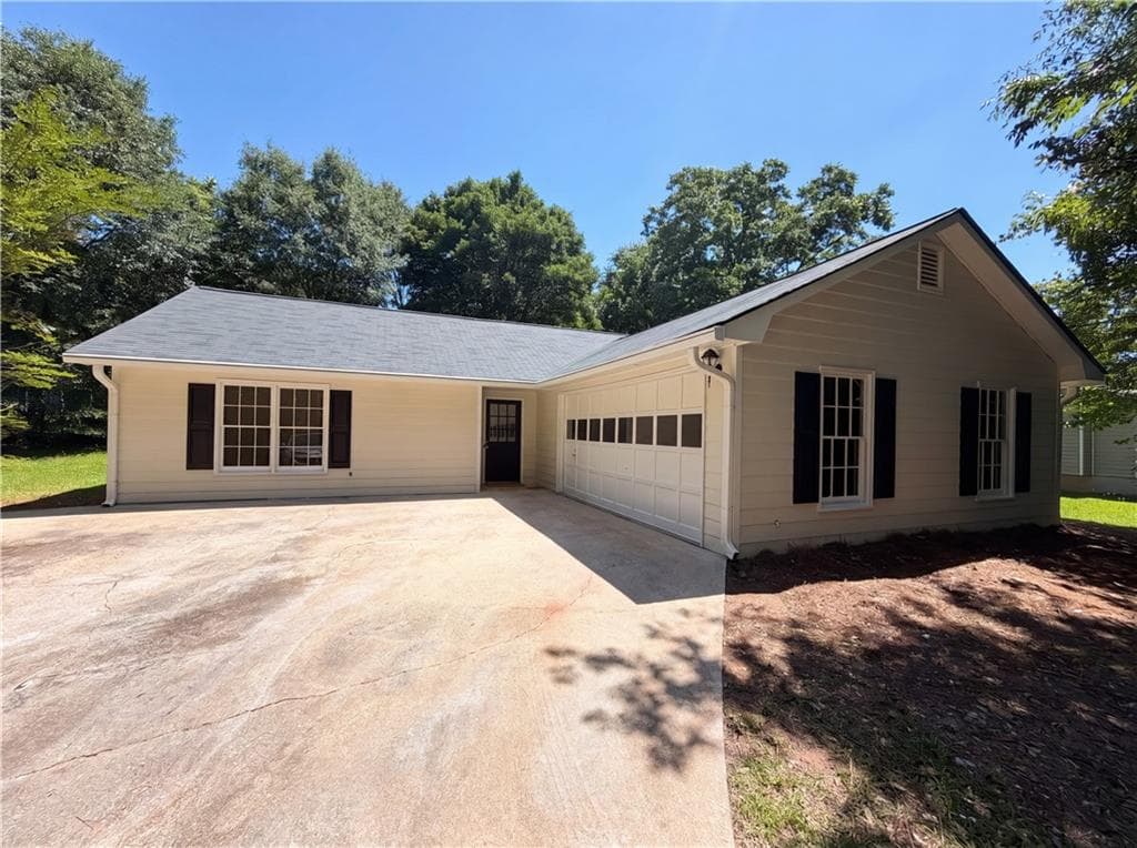 3 bedroom, 2 bathroom, 1,184 sq ft single family residence sold at 358 Cross Creek Place, Auburn, GA 30011
