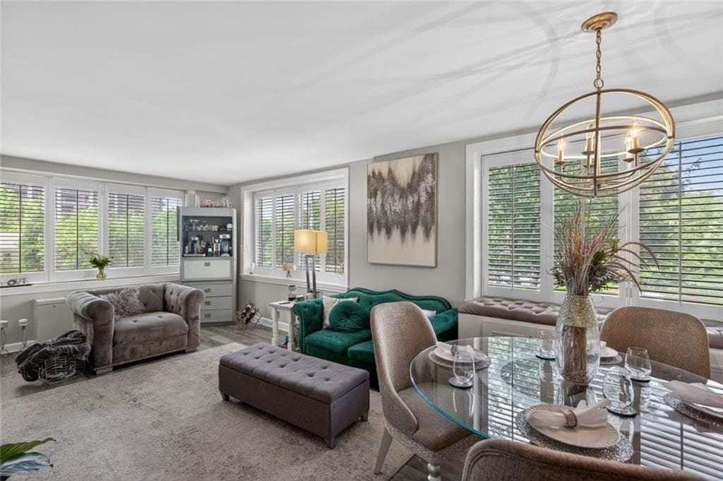 2 bedroom, 2 bathroom, 1,062 sq ft condominium for sale at 2479 Peachtree Road 214, Atlanta, GA 30305