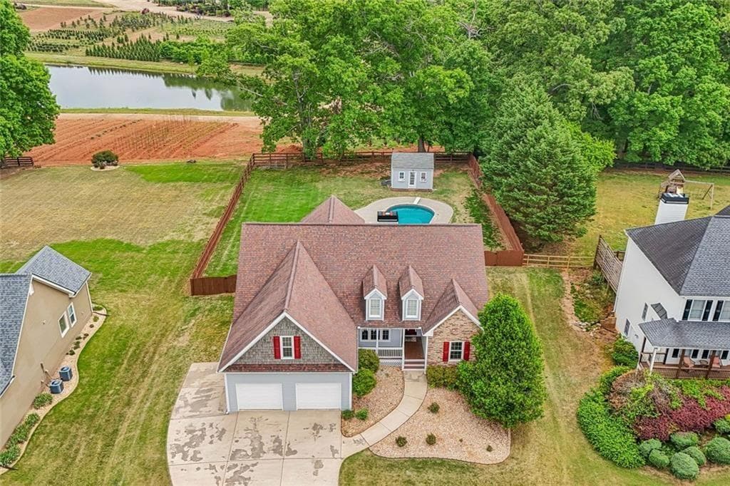4 bedroom, 3 bathroom, 2,345 sq ft single family residence sold at 7125 Creek Ridge, Gainesville, GA 30506