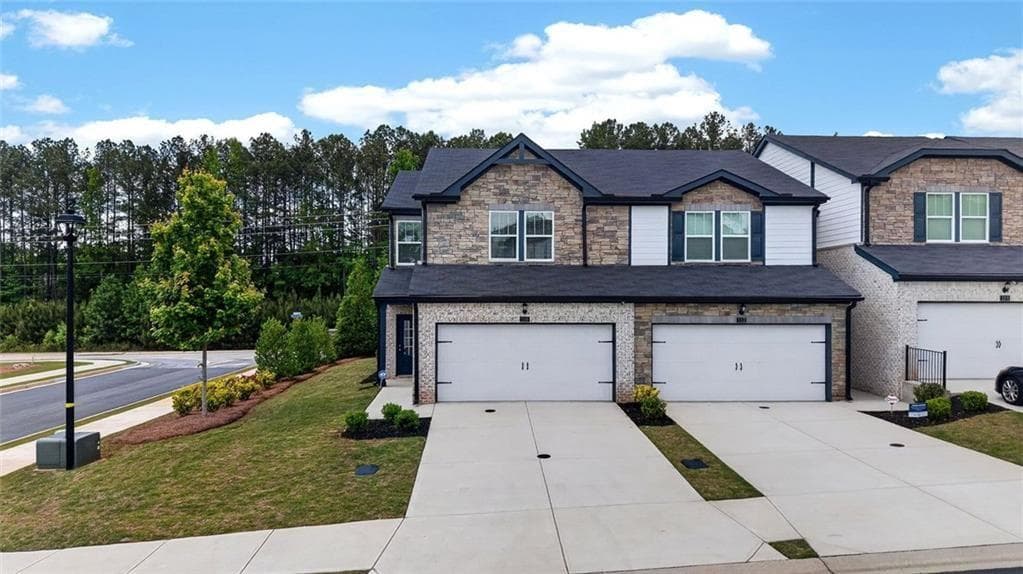 3 bedroom, 3 bathroom, 1,672 sq ft townhouse sold at 116 Harpy Drive, Mcdonough, GA 30253