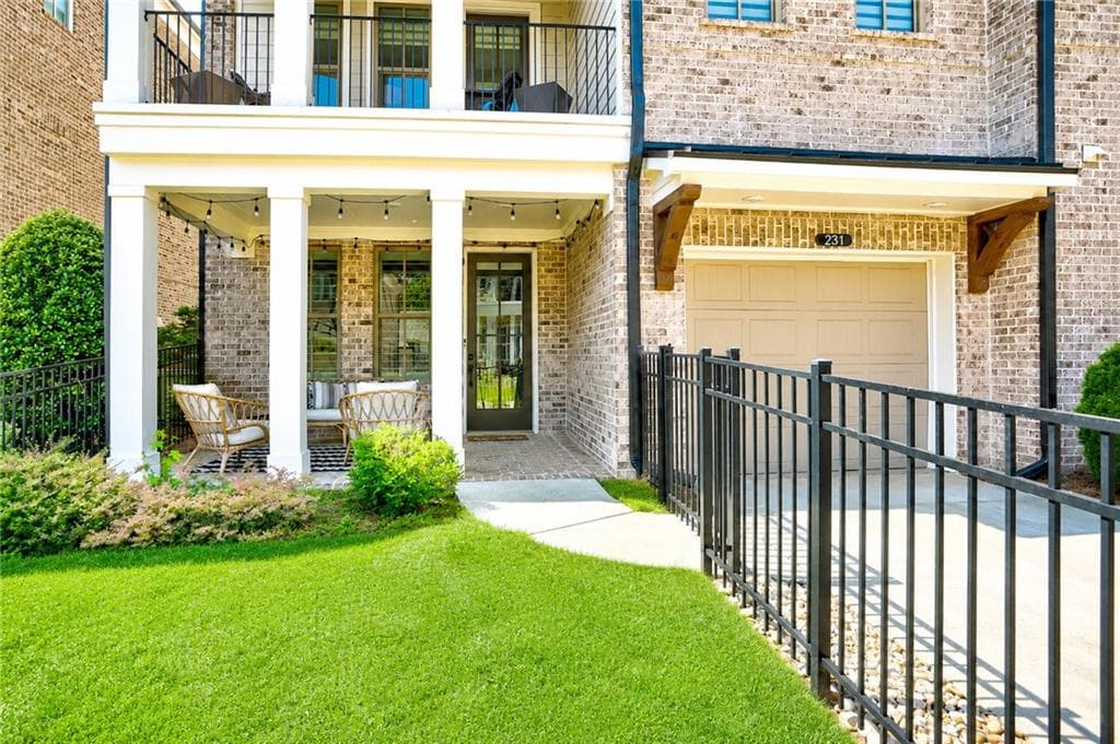 1 bedroom, 2 bathroom, 1,564 sq ft condominium sold at 231 Atley Place, Alpharetta, GA 30009