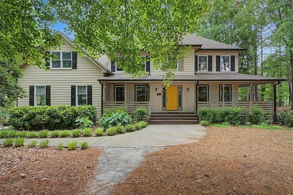 4 bedroom, 4 bathroom, 3,389 sq ft single family residence for sale at 3191 Limrick Lane, Snellville, GA 30039