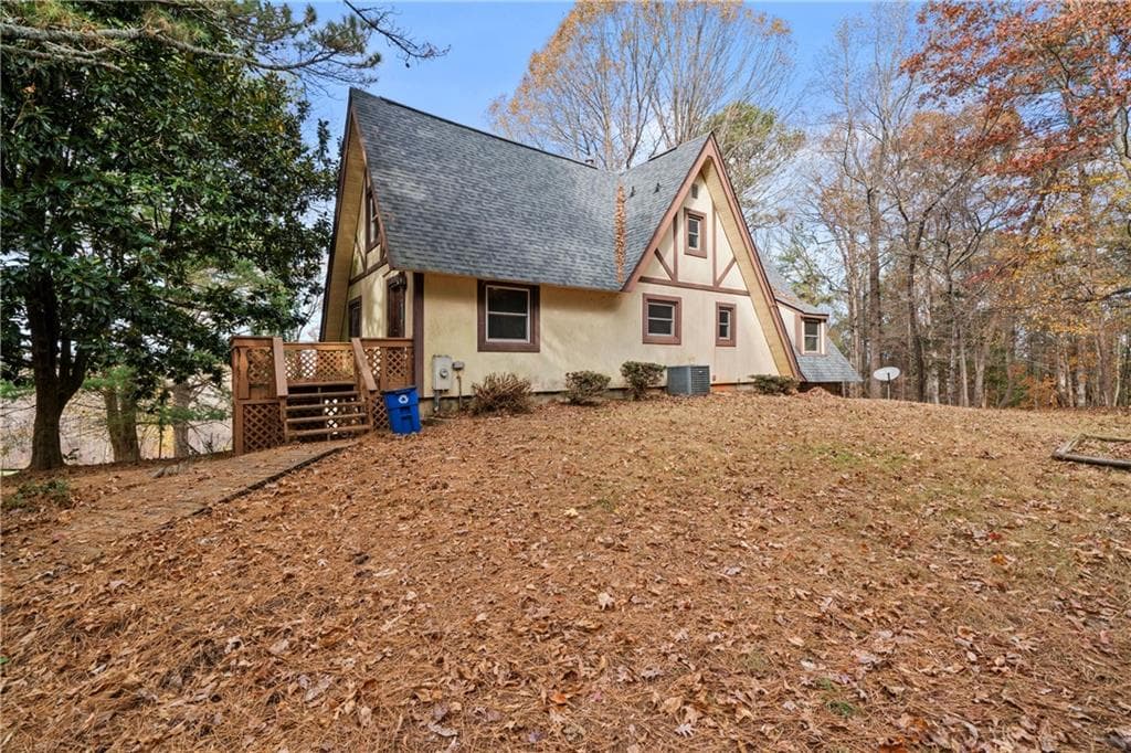 3 bedroom, 2 bathroom single family residence under contract at 5388 Price Road, Gainesville, GA 30506