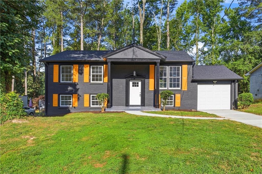 5 bedroom, 3 bathroom, 2,067 sq ft single family residence sold at 2913 Port Royal Lane, Decatur, GA 30034