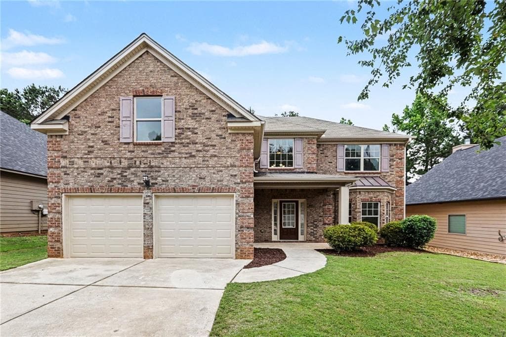 4 bedroom, 3 bathroom, 3,306 sq ft single family residence sold at 7985 Snapwell Drive, Fairburn, GA 30213