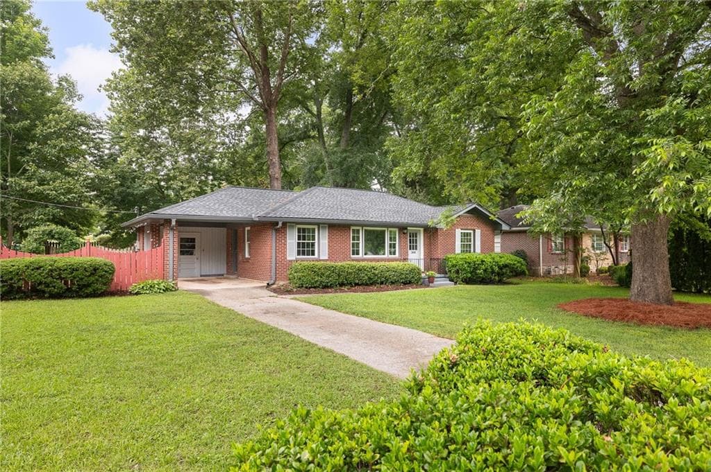 3 bedroom, 1 bathroom, 1,190 sq ft single family residence sold at 2605 Woodridge Drive, Decatur, GA 30033