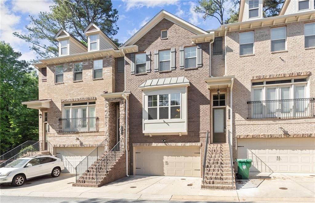 4 bedroom, 4 bathroom, 2,565 sq ft townhouse sold at 1372 Doublegate Drive, Atlanta, GA 30319
