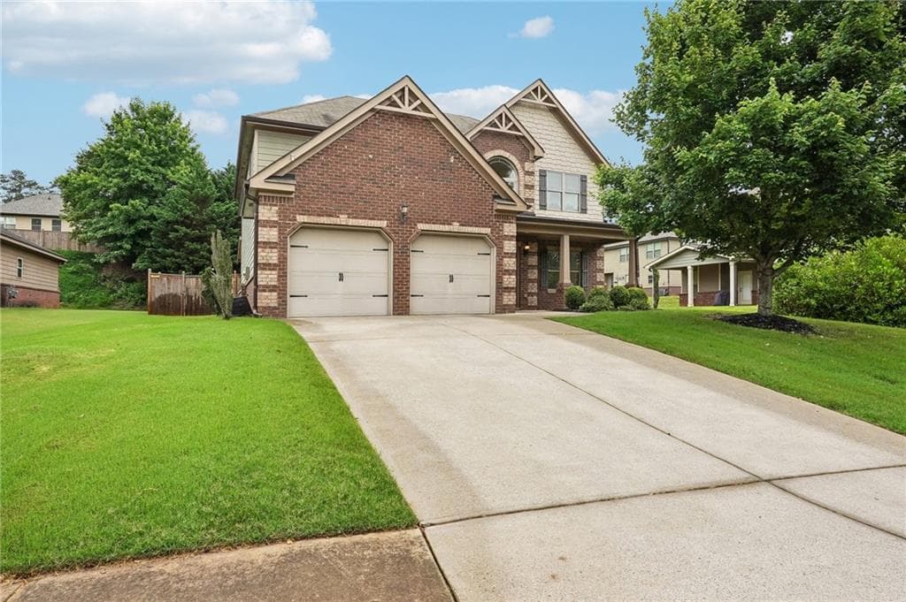 4 bedroom, 3 bathroom, 2,368 sq ft single family residence under contract at 4930 Roosevelt Circle, Cumming, GA 30040