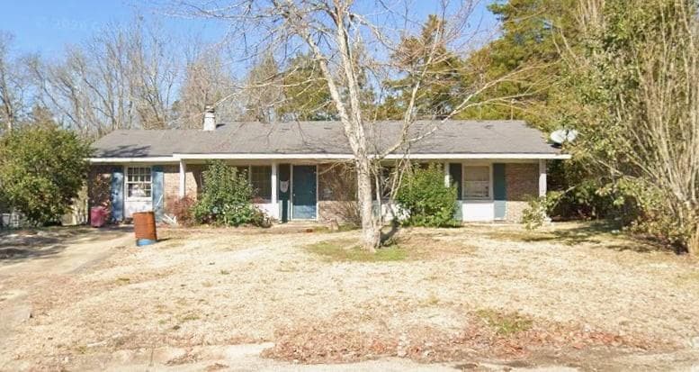 3 bedroom, 2 bathroom, 1,375 sq ft single family residence under contract at 411 Stiles Road, Selma, AL 36701