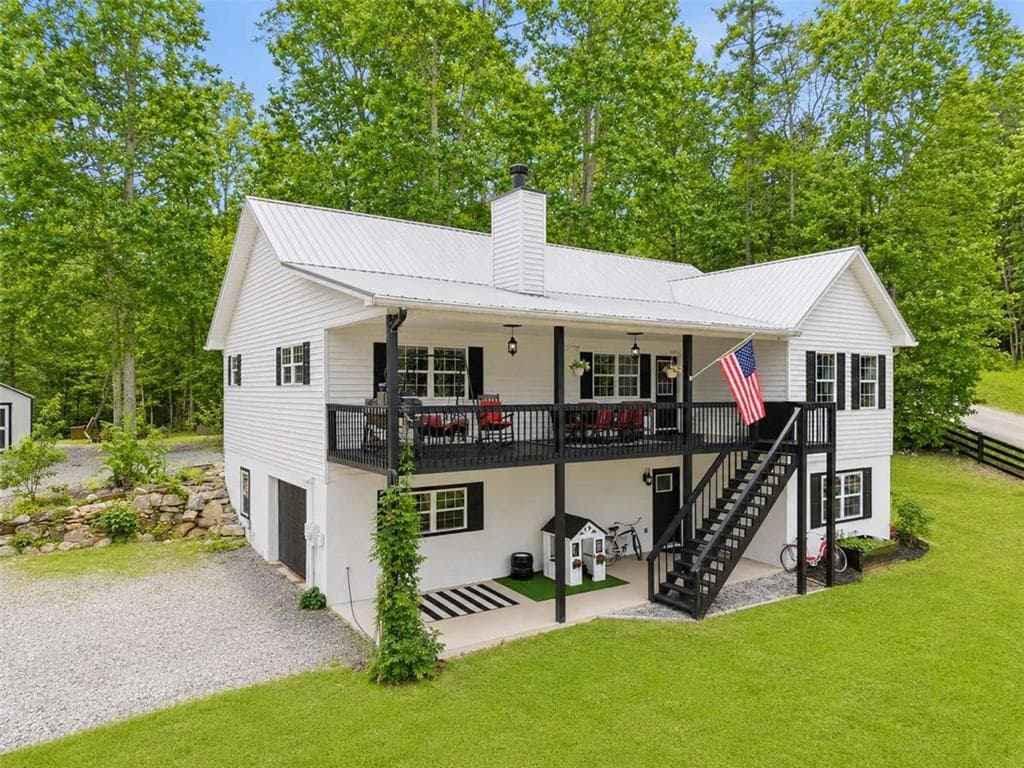 4 bedroom, 3 bathroom, 2,916 sq ft single family residence for sale at 18 Tranquility Trail, Blairsville, GA 30512