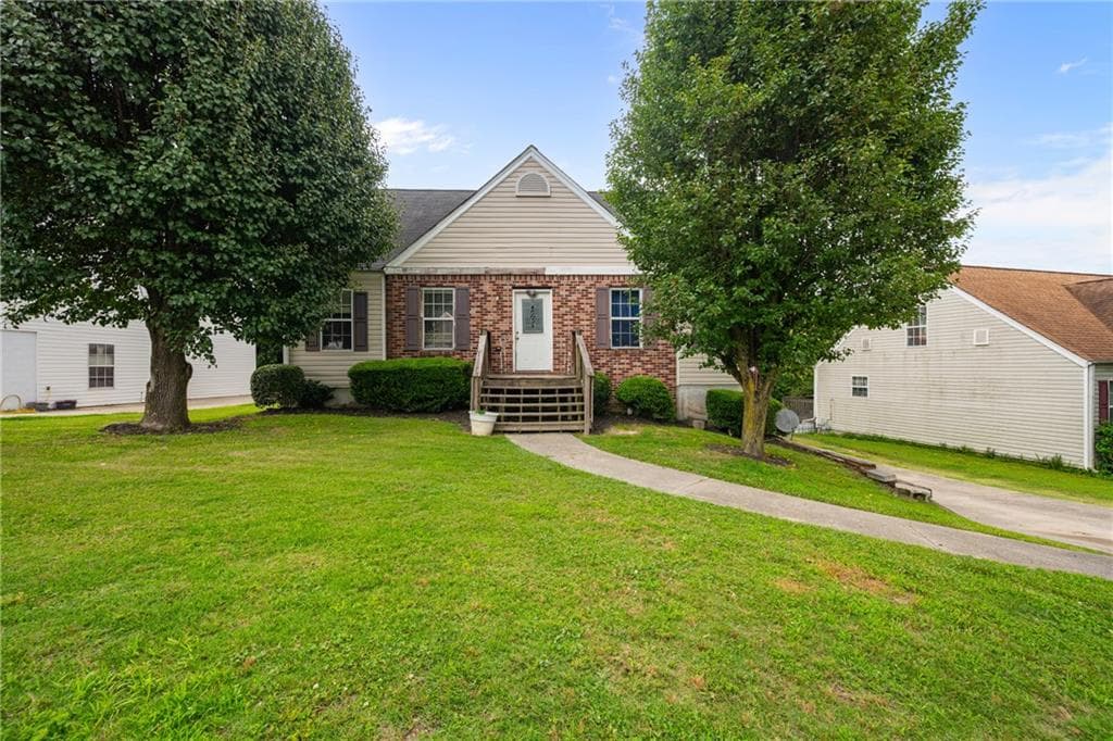 6 bedroom, 3 bathroom, 1,680 sq ft single family residence sold at 2660 Lenox Drive, Gainesville, GA 30507