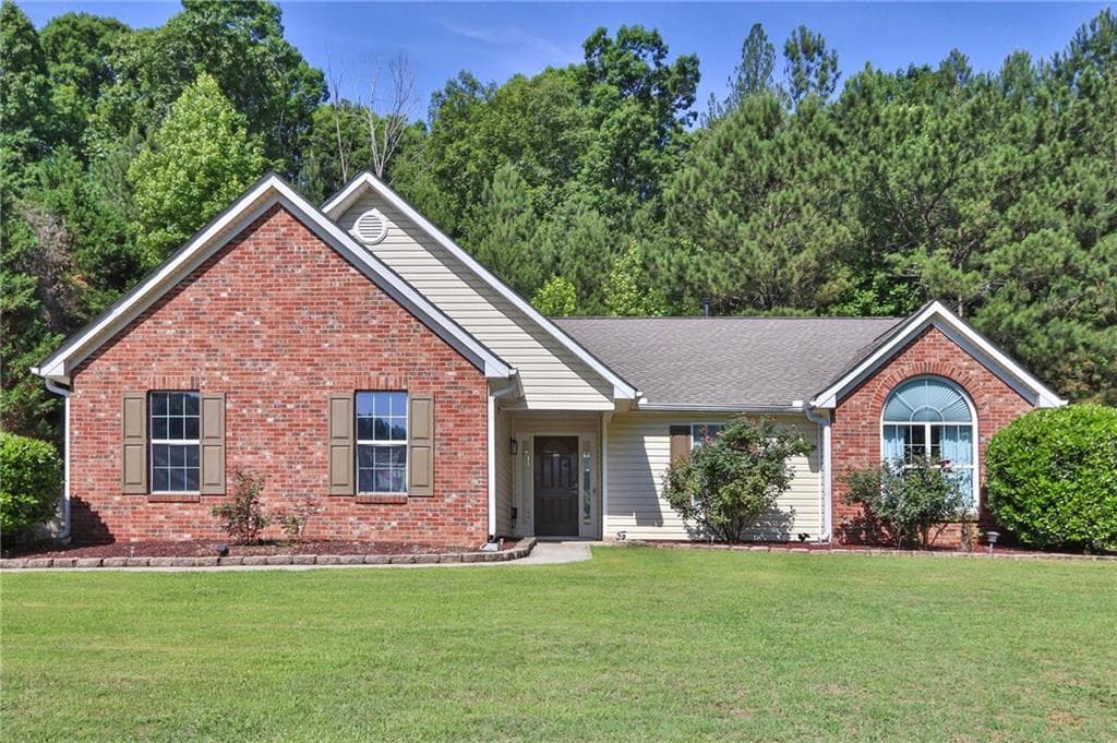 3 bedroom, 2 bathroom, 1,764 sq ft single family residence sold at 3000 Ozora Farms Way, Loganville, GA 30052
