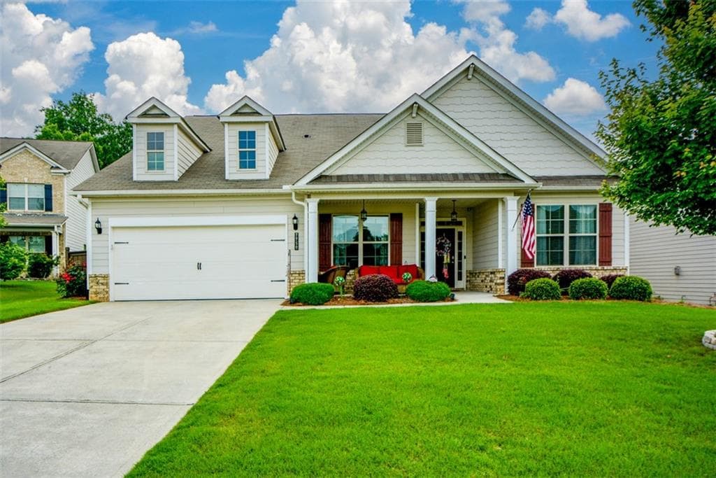 3 bedroom, 3 bathroom, 2,968 sq ft single family residence sold at 7750 Farrow Pass Circle, Cumming, GA 30028