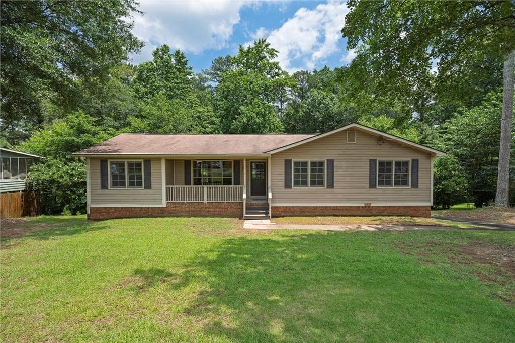 3 bedroom, 2 bathroom, 1,562 sq ft single family residence sold at 549 Rivercrest Drive, Woodstock, GA 30188