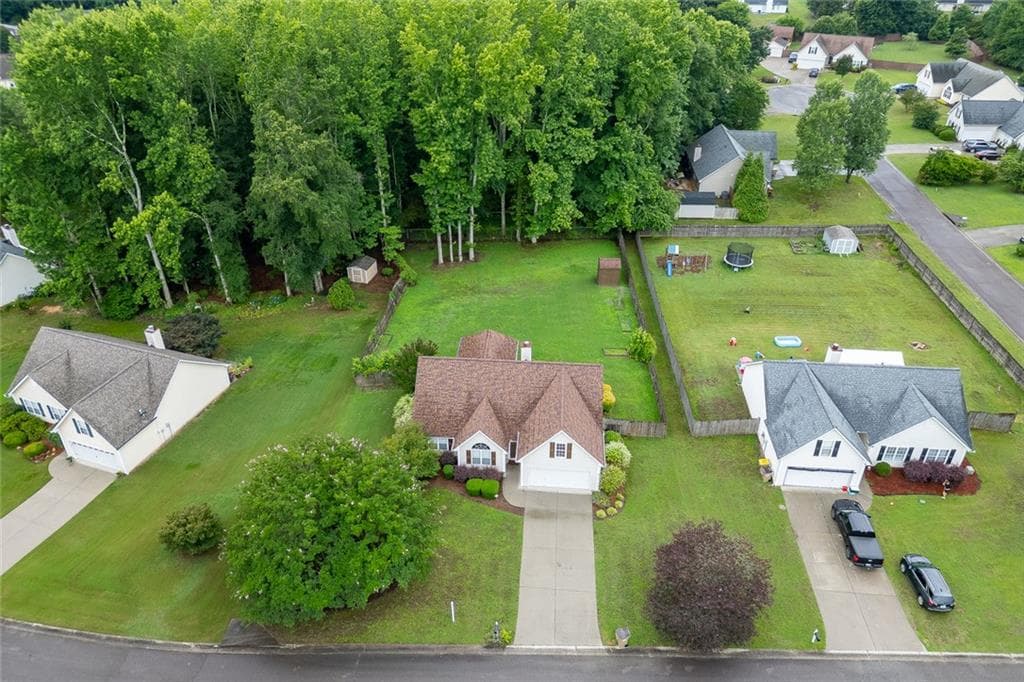 387 Joshua Way, Hoschton, GA 30548 — most recent listing photo