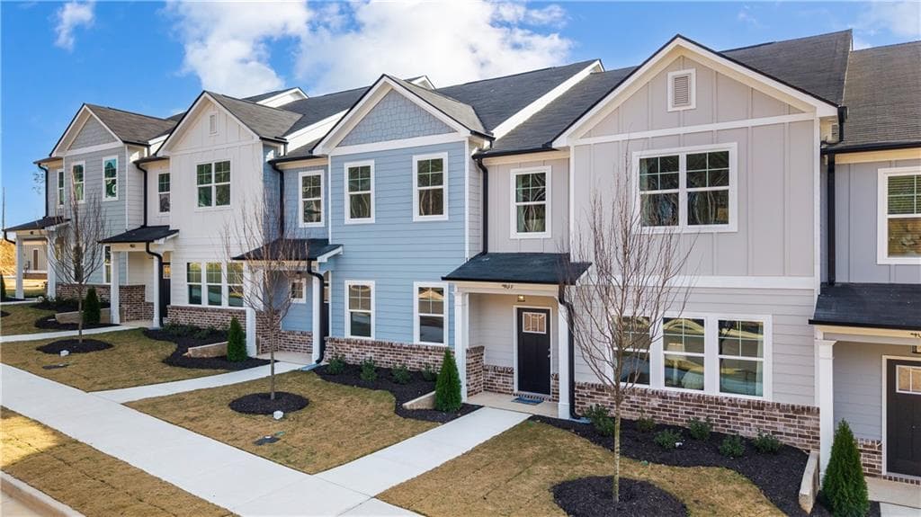 4 bedroom, 3 bathroom, 1,785 sq ft townhouse sold at 403 Whitehorse Way 41, Conyers, GA 30094