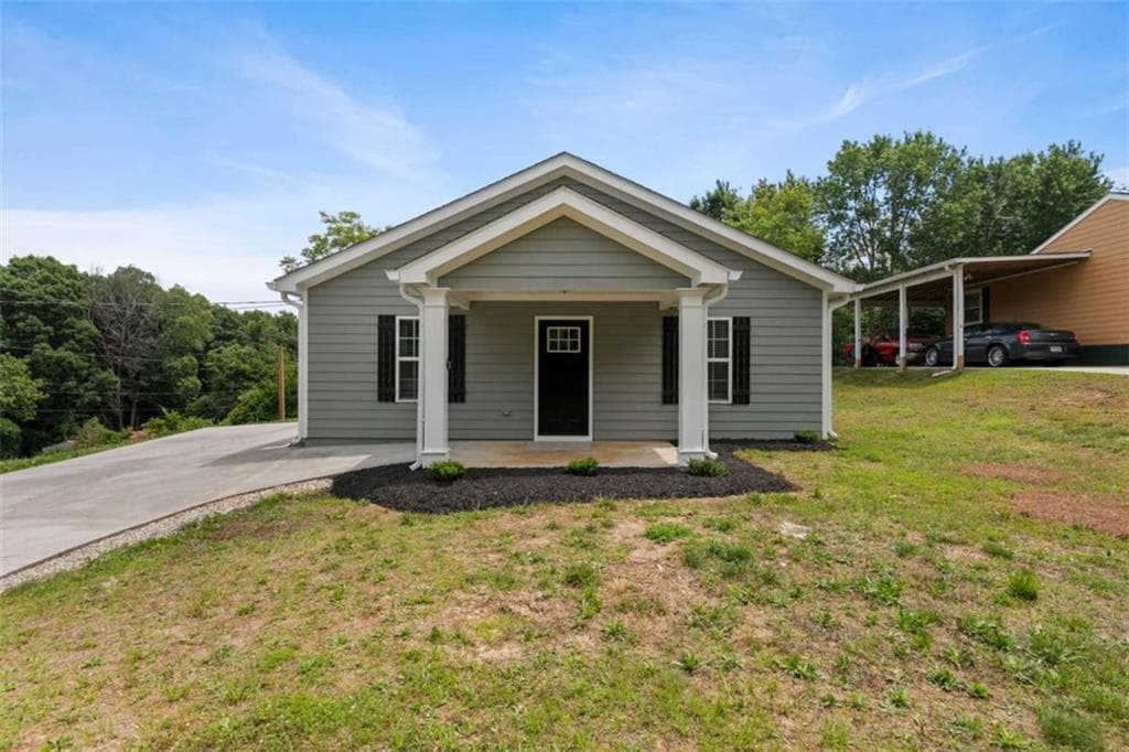 3 bedroom, 2 bathroom, 1,320 sq ft single family residence sold at 2270 Floyd Road, Gainesville, GA 30507