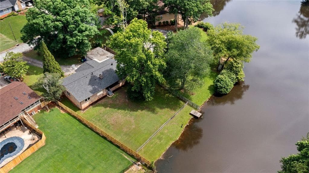 3933 JOHN HOPKINS CT, Decatur, GA 30034 — most recent listing photo