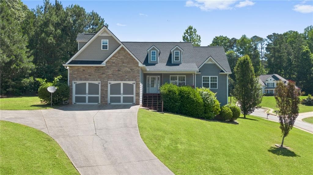 3 bedroom, 2 bathroom, 1,920 sq ft single family residence sold at 70 Ashtin Way, Hiram, GA 30141