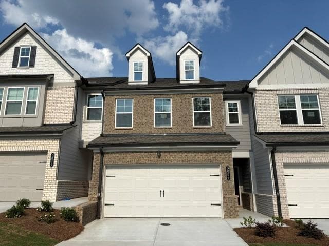 3 bedroom, 3 bathroom, 1,831 sq ft townhouse sold at 3009 Humdala Place 129, Buford, GA 30519