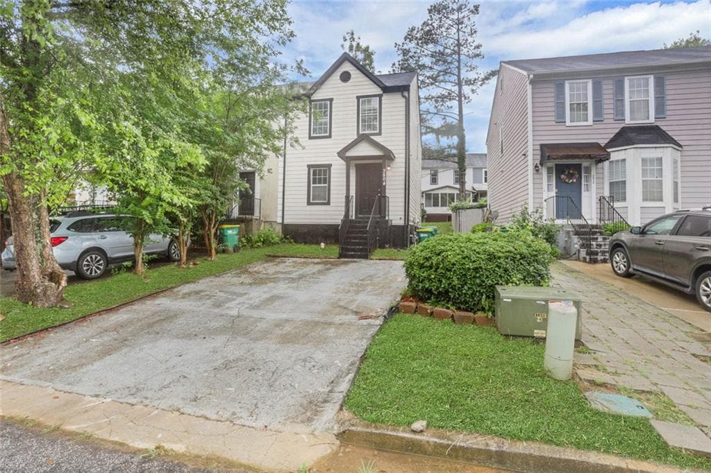 2 bedroom, 3 bathroom, 1,152 sq ft townhouse sold at 3804 Meadow Green Court, Peachtree Corners, GA 30092