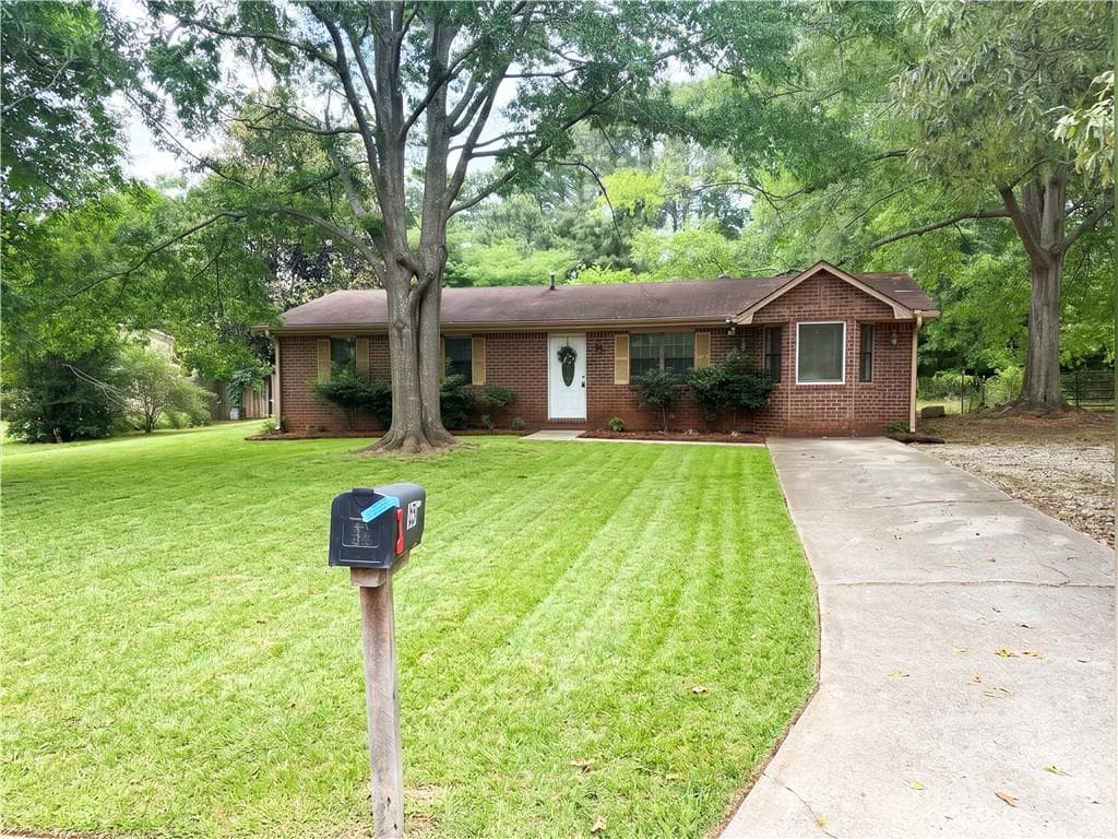 3 bedroom, 1 bathroom, 1,346 sq ft single family residence sold at 25 Pleasant Valley Road, Mcdonough, GA 30253