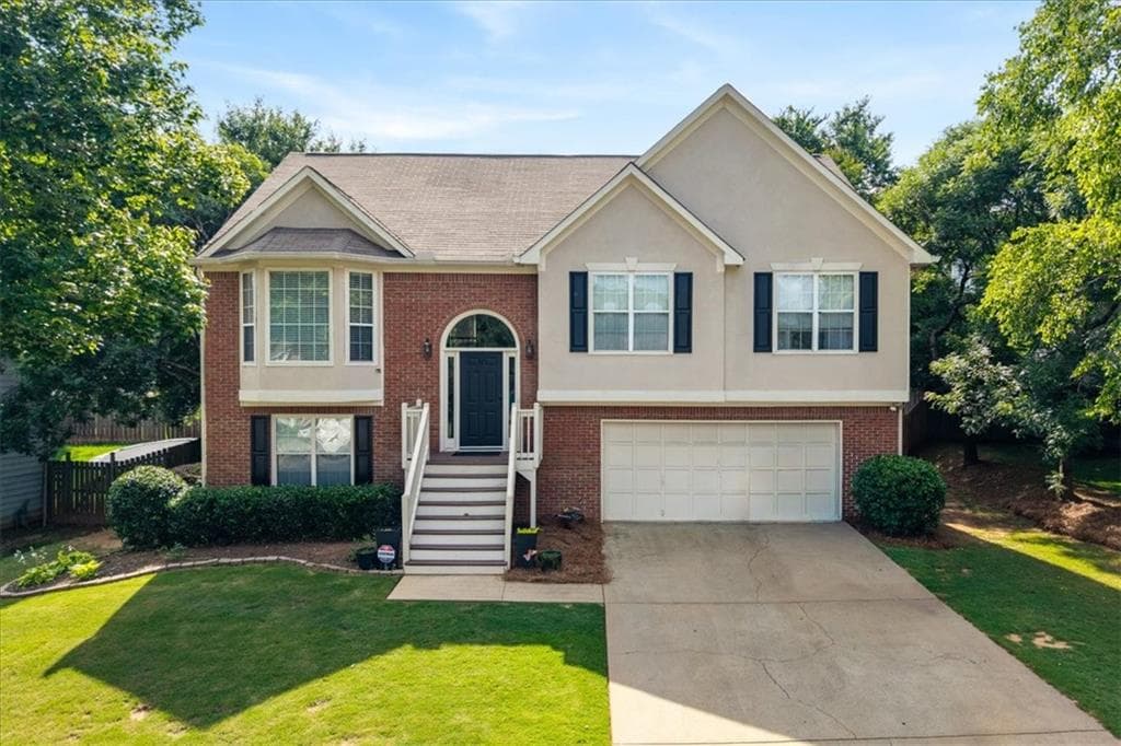 4 bedroom, 3 bathroom, 2,224 sq ft single family residence sold at 305 Chesapeake Ridge, Woodstock, GA 30189