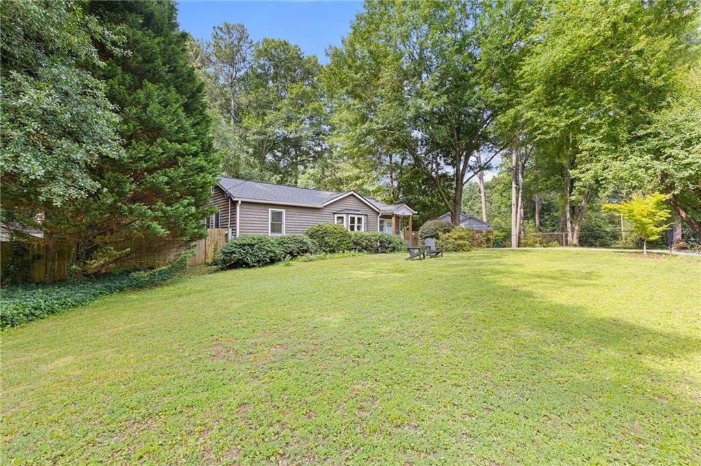 2 bedroom, 1 bathroom, 1,082 sq ft single family residence sold at 639 Scott Circle, Decatur, GA 30033
