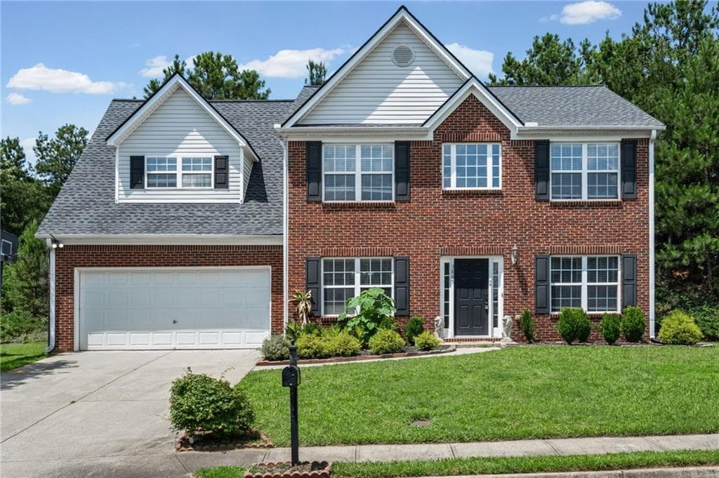 4 bedroom, 3 bathroom, 2,872 sq ft single family residence sold at 3865 Crescent Walk Lane, Suwanee, GA 30024