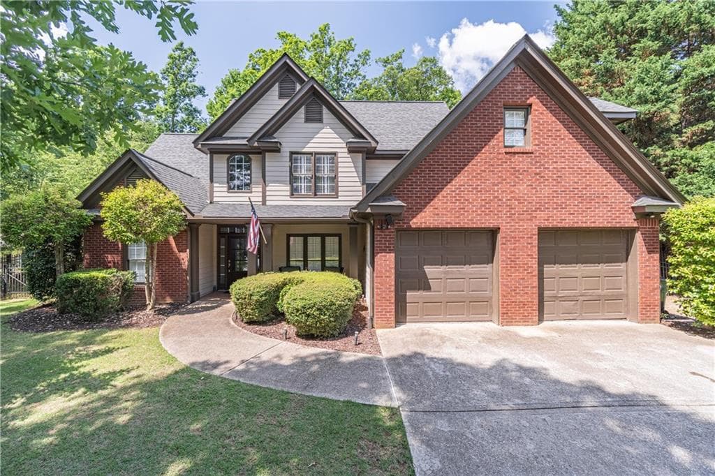 4 bedroom, 4 bathroom, 2,633 sq ft single family residence sold at 2649 Waters Edge Drive, Gainesville, GA 30504