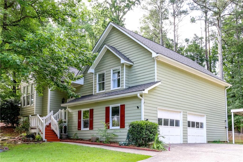 4 bedroom, 3 bathroom, 3,019 sq ft single family residence sold at 2526 Lorne Court, Marietta, GA 30064