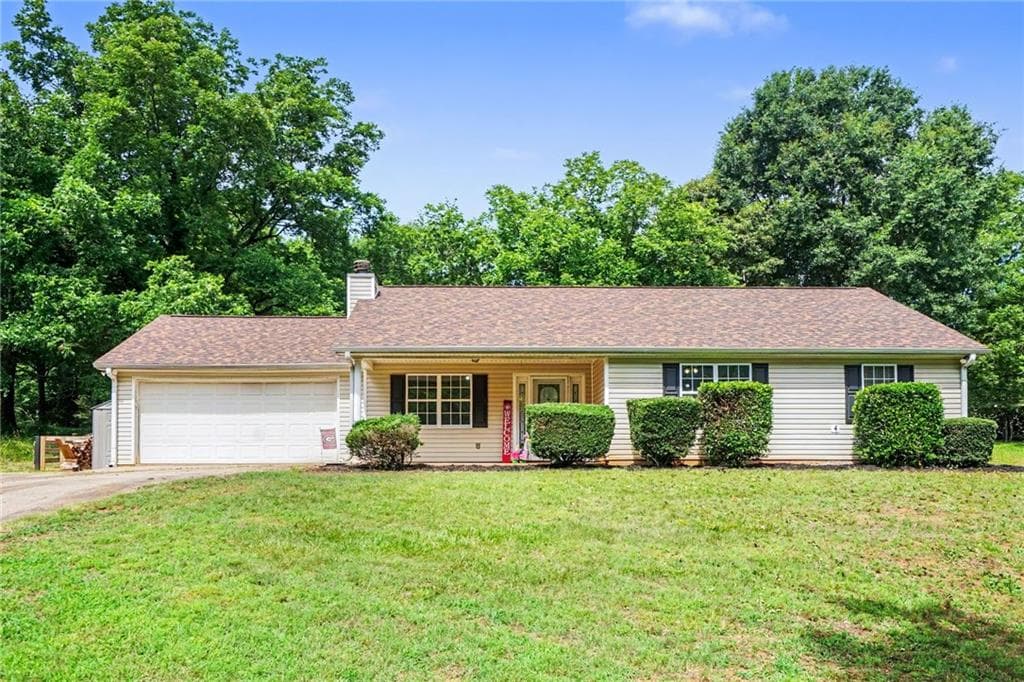 3 bedroom, 2 bathroom, 1,596 sq ft single family residence sold at 266 Freeman Drive, Maysville, GA 30558