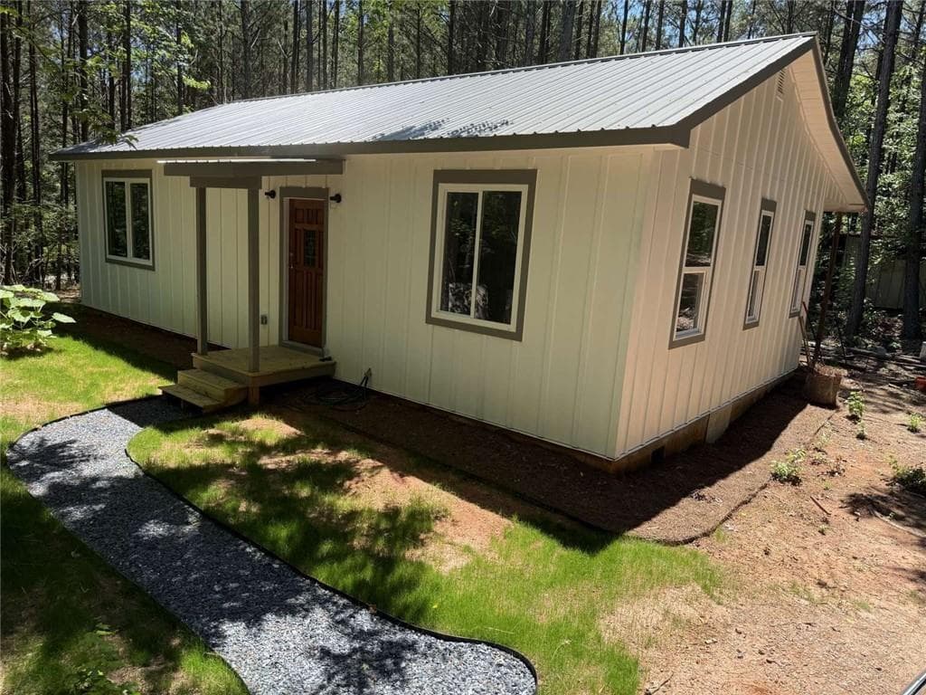 2 bedroom, 1 bathroom, 960 sq ft single family residence sold at 3370 Cowart Road, Dawsonville, GA 30534