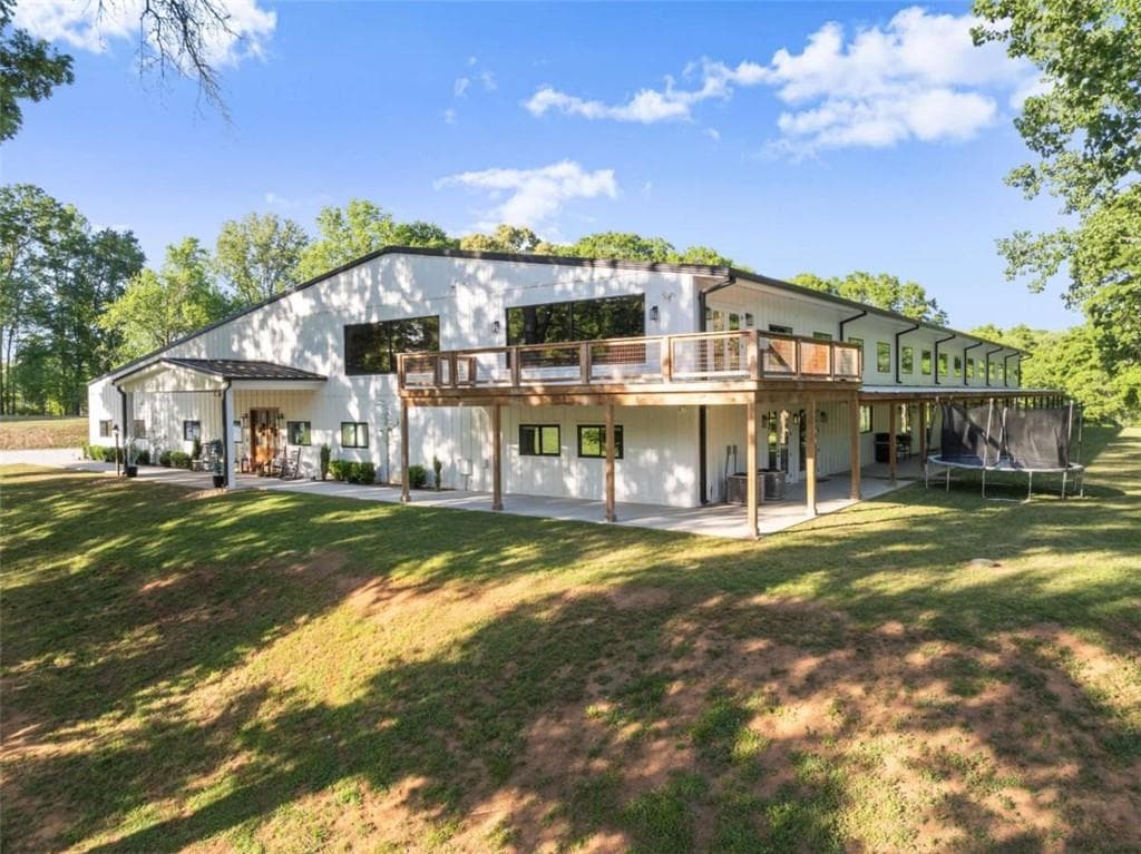8 bedroom, 11 bathroom, 25,000 sq ft single family residence for sale at 951 Canter Way, Jefferson, GA 30549