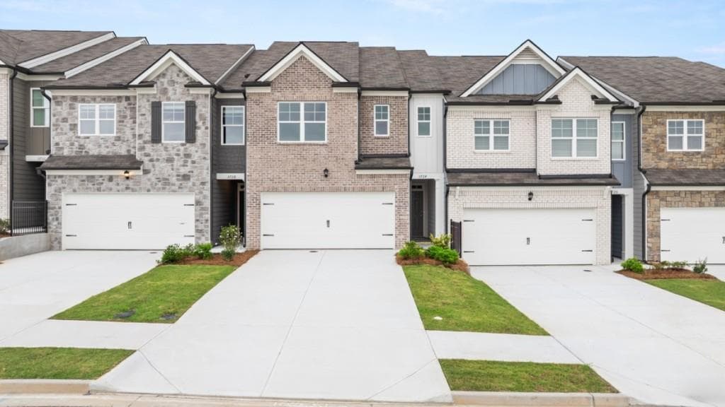 3 bedroom, 3 bathroom, 1,857 sq ft townhouse sold at 3724 Skylar Drive, Douglasville, GA 30135