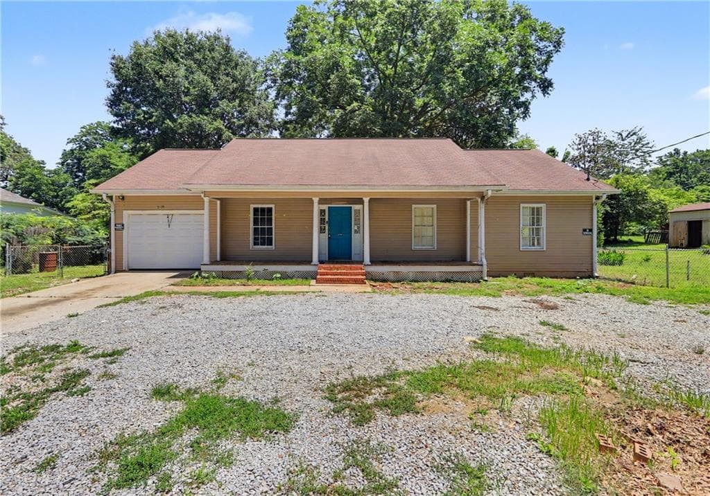 3 bedroom, 2 bathroom, 1,216 sq ft single family residence sold at 518 Spring Street, Villa Rica, GA 30180