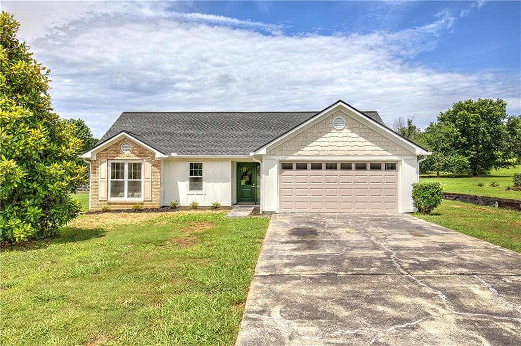 3 bedroom, 2 bathroom, 1,580 sq ft single family residence sold at 516 Brown Farm Road, Cartersville, GA 30120
