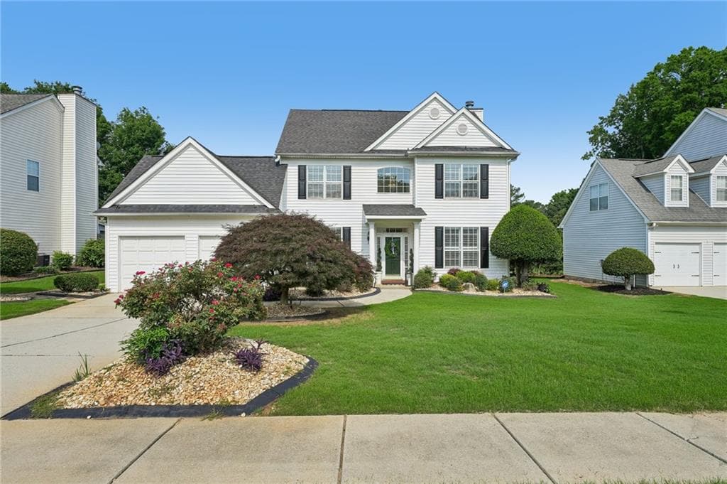 3 bedroom, 3 bathroom, 2,800 sq ft single family residence under contract at 125 Glenleigh Walk, Fayetteville, GA 30214