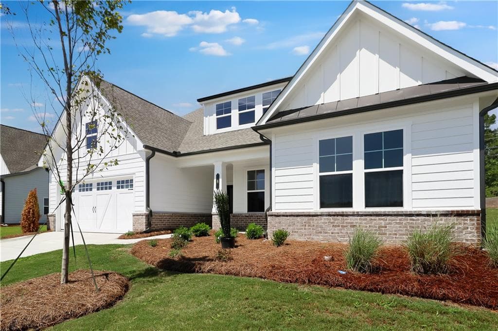 4 bedroom, 4 bathroom, 3,157 sq ft single family residence for sale at 8 Unicoi Trail, Sharpsburg, GA 30277