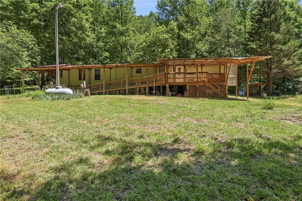 3 bedroom, 2 bathroom, 1,646 sq ft single family residence sold at 125 King Bird Drive, Cleveland, GA 30528